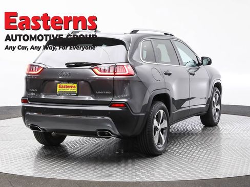 Used 2021 Jeep Cherokee Limited image 5