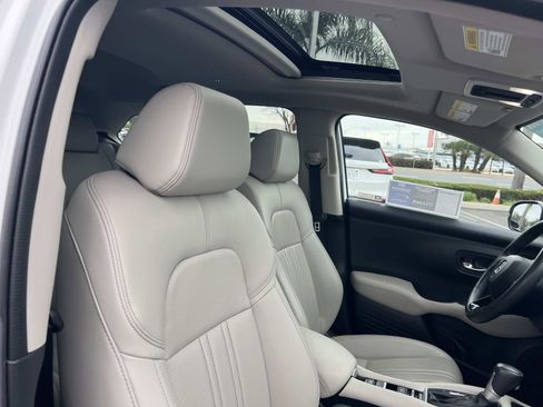 Used 2024 Honda HR-V EX-L image 31