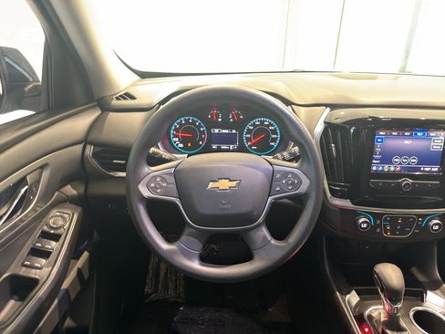 Used 2021 Chevrolet Traverse LS w/ LPO, Black Accent Package FWD image 16