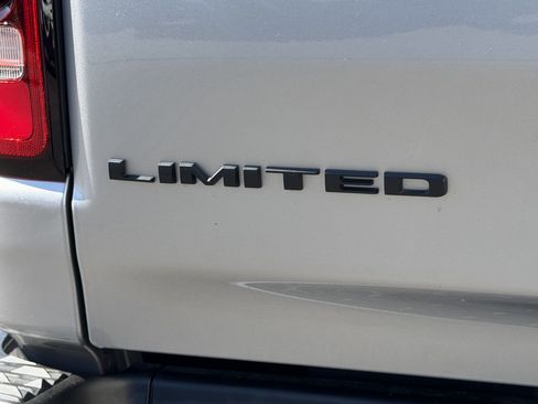 Used 2023 RAM 1500 Limited AWD/4WD image 15