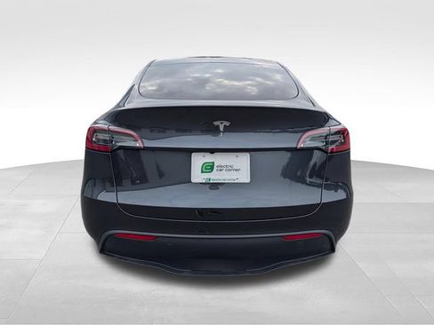 Used 2024 Tesla Model Y Long Range AWD/4WD image 6