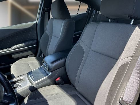 Used 2022 Dodge Charger SXT RWD image 7
