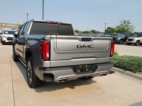Used 2025 GMC Sierra 1500 Denali Ultimate AWD/4WD image 3