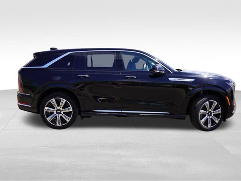 Used 2025 Cadillac Escalade IQ Luxury 2 w/ LPO, Premium Carpet Package AWD/4WD image 3