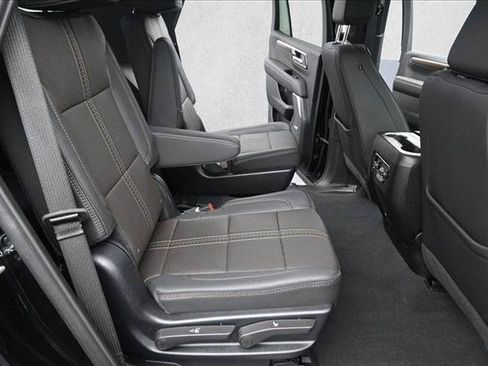 Used 2025 Chevrolet Tahoe High Country AWD/4WD image 21