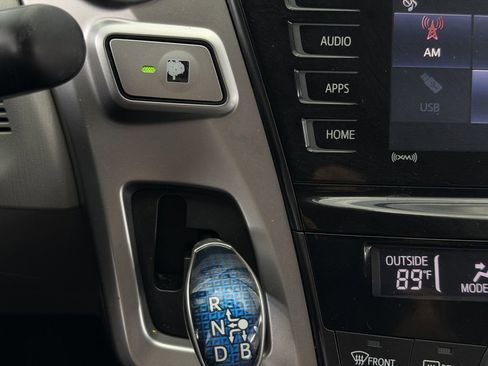 Used 2017 Toyota Prius V Three FWD image 20