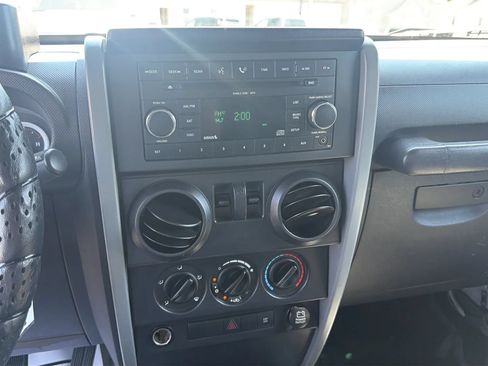 Used 2007 Jeep Wrangler Sahara w/ PWR Convenience Group AWD/4WD image 11