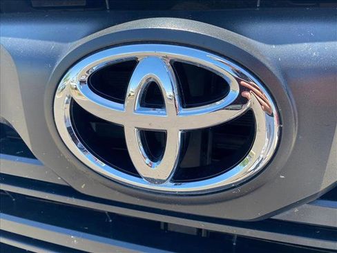 Used 2024 Toyota Tundra SR5 w/ SR5 Premium Package AWD/4WD image 30