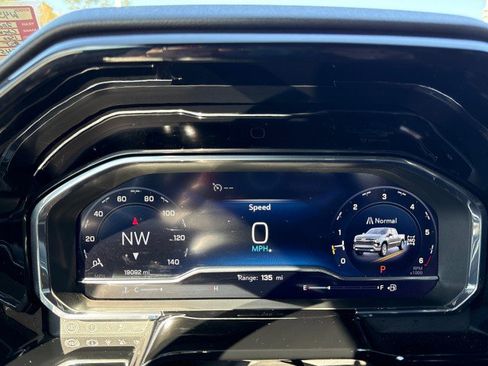 Used 2023 Chevrolet Silverado 1500 RST image 27