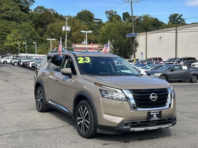 Used 2023 Nissan Pathfinder Platinum