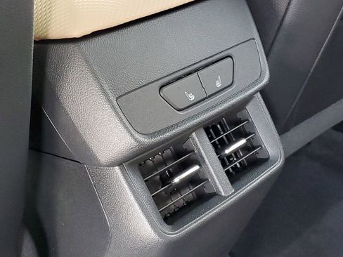 Certified 2025 Chevrolet Equinox ACTIV w/ Safety and Technology Package image 35