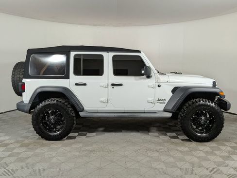 Used 2019 Jeep Wrangler Unlimited Sport S AWD/4WD image 2