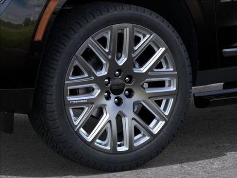 New 2026 GMC Yukon Denali Ultimate AWD/4WD image 9