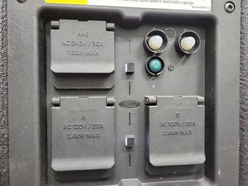 Used 2023 Ford F150 XLT w/ Equipment Group 302A High image 10