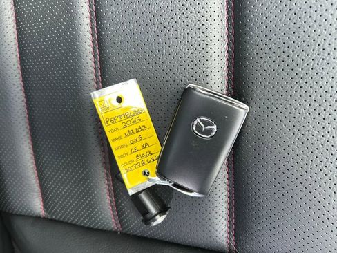 New 2025 MAZDA CX-5 Carbon Edition image 30