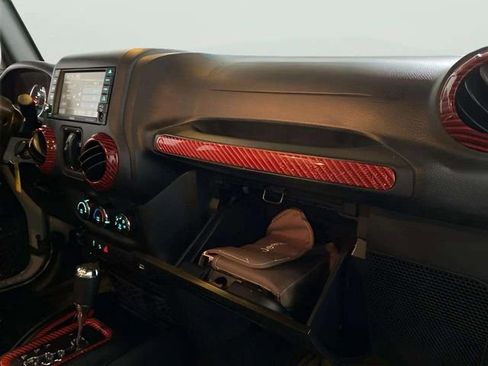 Used 2018 Jeep Wrangler Unlimited Sport S image 70