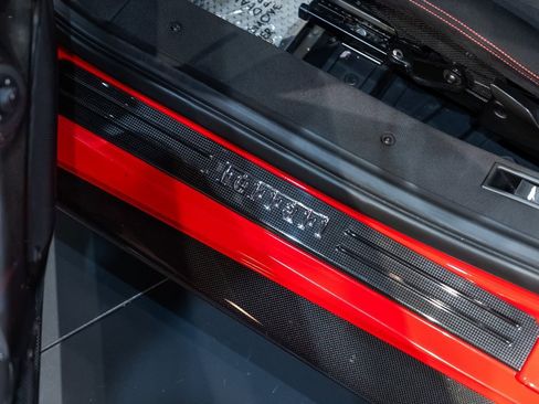 Certified 2019 Ferrari 488 Pista Coupe image 31