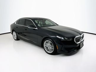Used 2025 BMW 530i w/ Premium Package RWD video 1