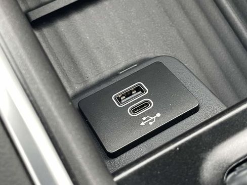 New 2026 Ford Expedition Active image 22