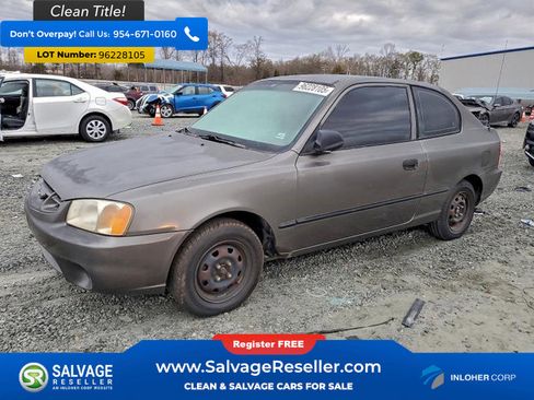 Used 2001 Hyundai Accent L image 1