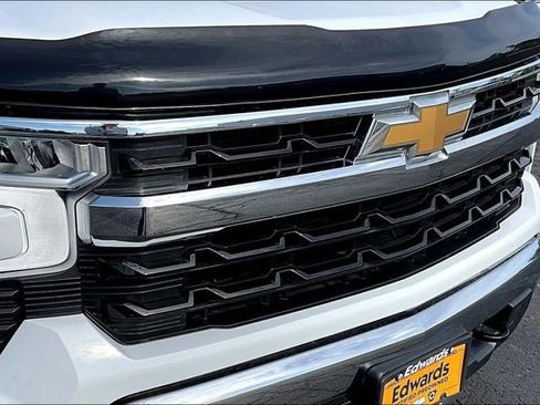 Used 2024 Chevrolet Silverado 1500 LT AWD/4WD image 32