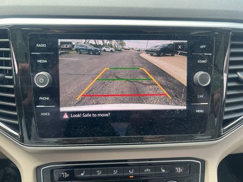 Used 2023 Volkswagen Atlas SE w/ Panoramic Sunroof Package AWD/4WD image 32