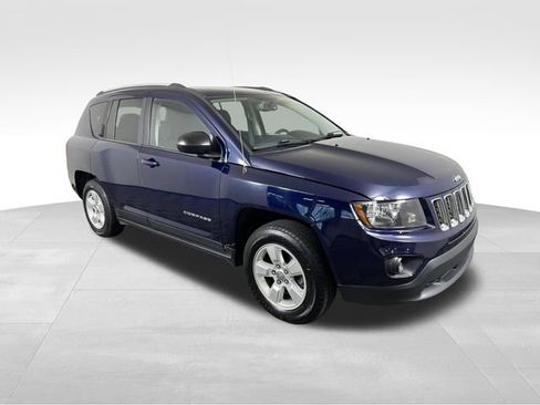 Used 2017 Jeep Compass Sport w/ Power Value Group FWD image 8