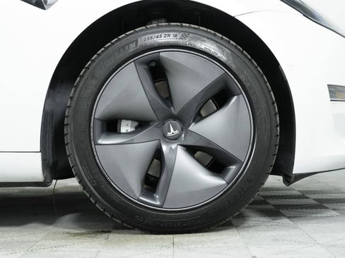 Used 2020 Tesla Model 3 Standard Range Plus image 9