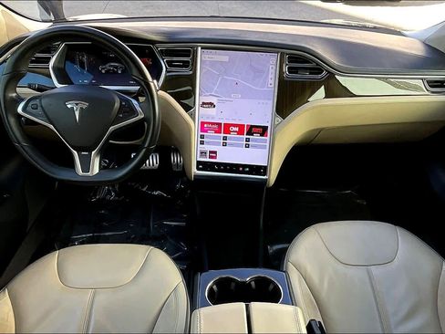 Used 2013 Tesla Model S Performance image 14