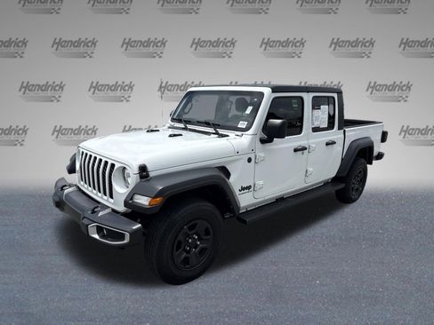 Used 2023 Jeep Gladiator Sport w/ Trailer Tow Package AWD/4WD image 5