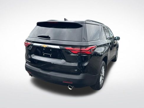 Used 2023 Chevrolet Traverse LT FWD image 6