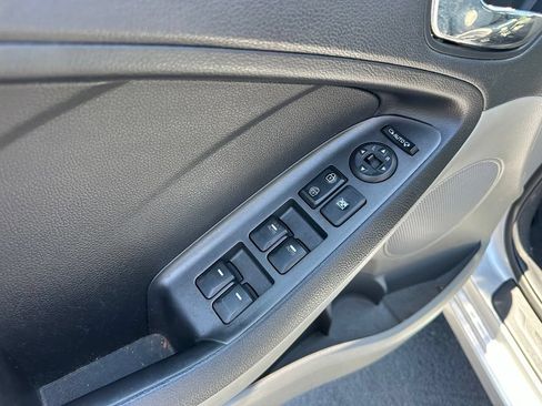 Used 2015 Kia Forte EX FWD image 10
