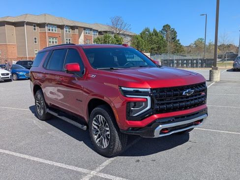 Used 2025 Chevrolet Tahoe Z71 w/ Comfort Package image 3