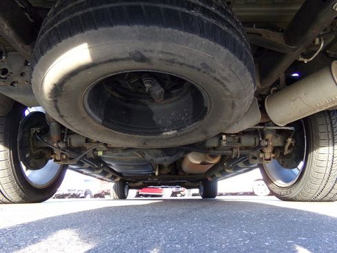 Used 2016 Chevrolet Suburban LT image 17