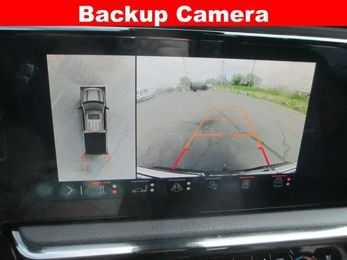 Used 2024 GMC Sierra 1500 AT4 w/ Technology Package image 19