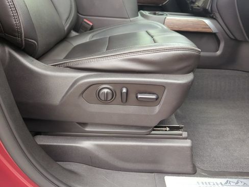 Used 2019 Chevrolet Silverado 1500 High Country w/ Technology Package RWD image 39