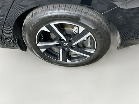 Used 2024 Nissan Sentra SV image 11