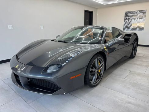 Used 2017 Ferrari 488 Spider RWD image 2