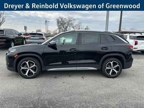 New 2026 Volkswagen Tiguan SE image 4