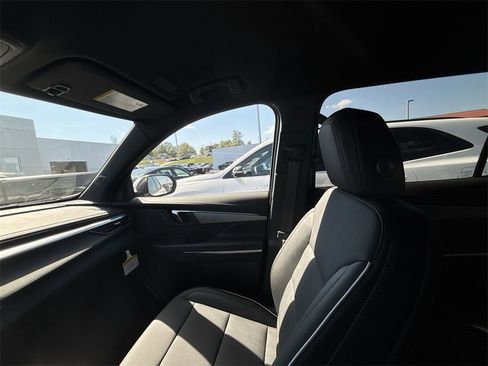 New 2026 Buick Enclave Preferred w/ Power Package image 10