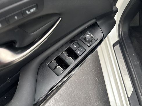 Certified 2023 Lexus ES 250 250 image 15