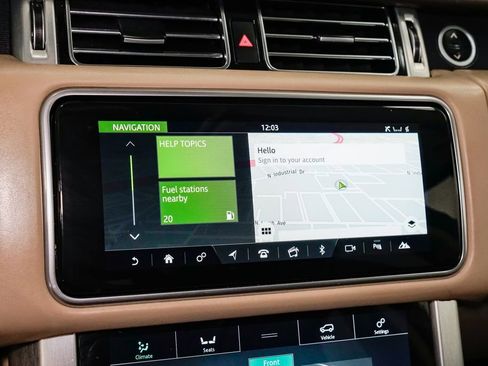 Used 2020 Land Rover Range Rover HSE image 22