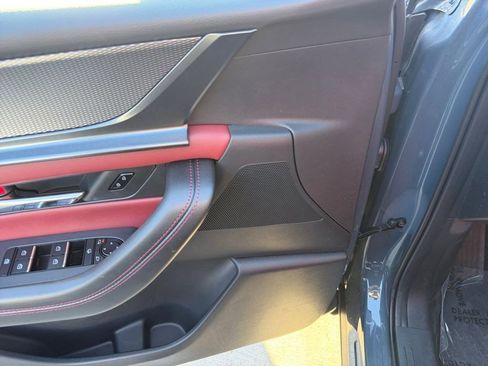 Used 2025 MAZDA CX-70 Plug-In Hybrid w/ Premium Plus image 13