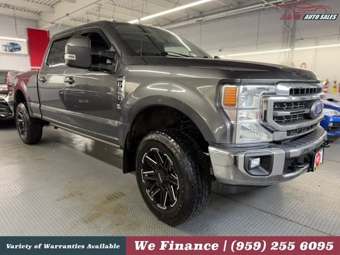 Used 2020 Ford F350 Lariat w/ Lariat Ultimate Package AWD/4WD image 5