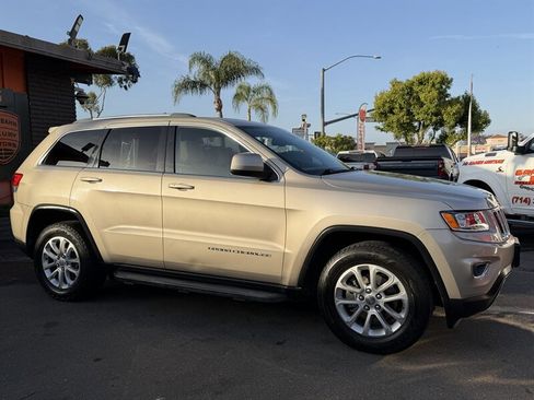 Used 2014 Jeep Grand Cherokee Laredo w/ Quick Order Package 23E RWD image 25