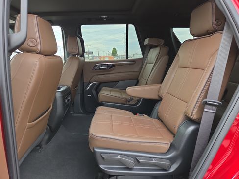 Used 2025 Chevrolet Tahoe High Country w/ Sun And Tow Package image 8