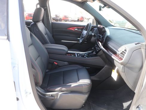 New 2026 Chevrolet Traverse Z71 w/ Driver Confidence Package image 33