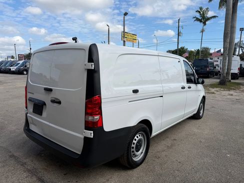 Used 2023 Mercedes-Benz Metris image 8