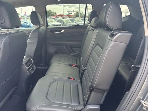 Certified 2025 Volkswagen Atlas SEL AWD/4WD image 28