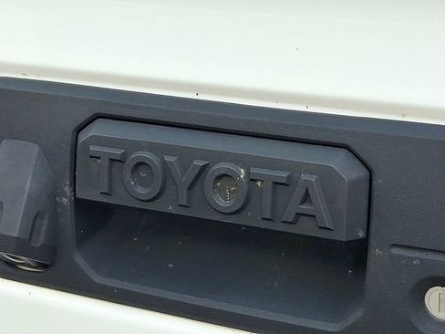 Used 2021 Toyota Tacoma TRD Sport image 30
